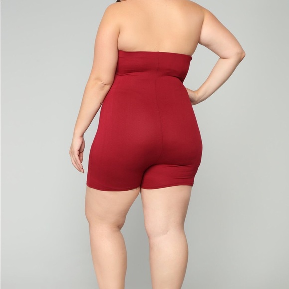 Fashion Nova Romper Never Worn - Picture 3 of 3